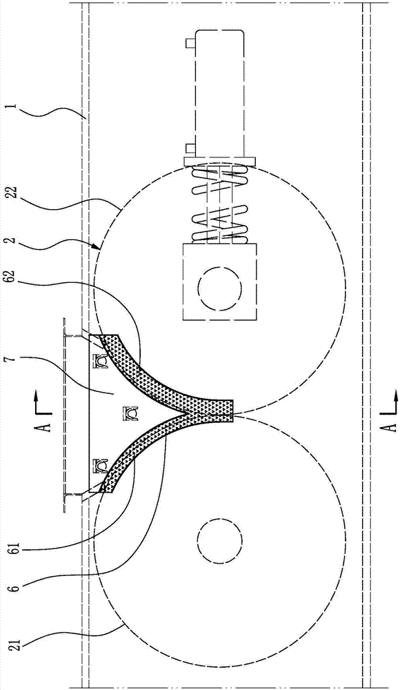 新型辊式破碎机挡料板装置的制作方法