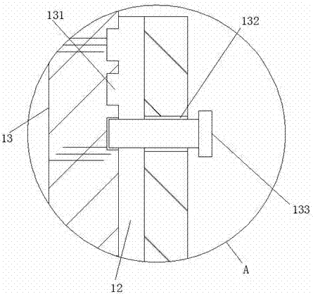 一种电工户外用多功能工具箱的制作方法与工艺