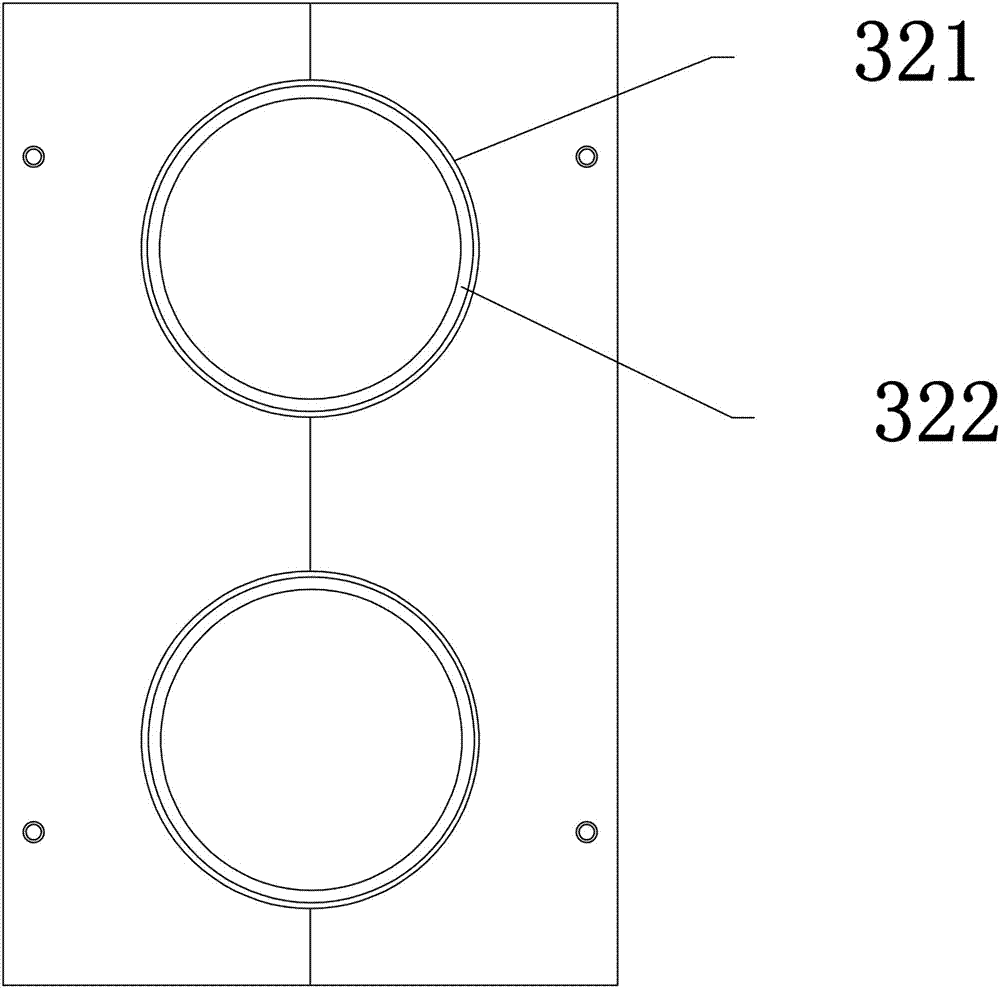 一種具有隔熱結(jié)構(gòu)的組合式戶外箱的制作方法與工藝