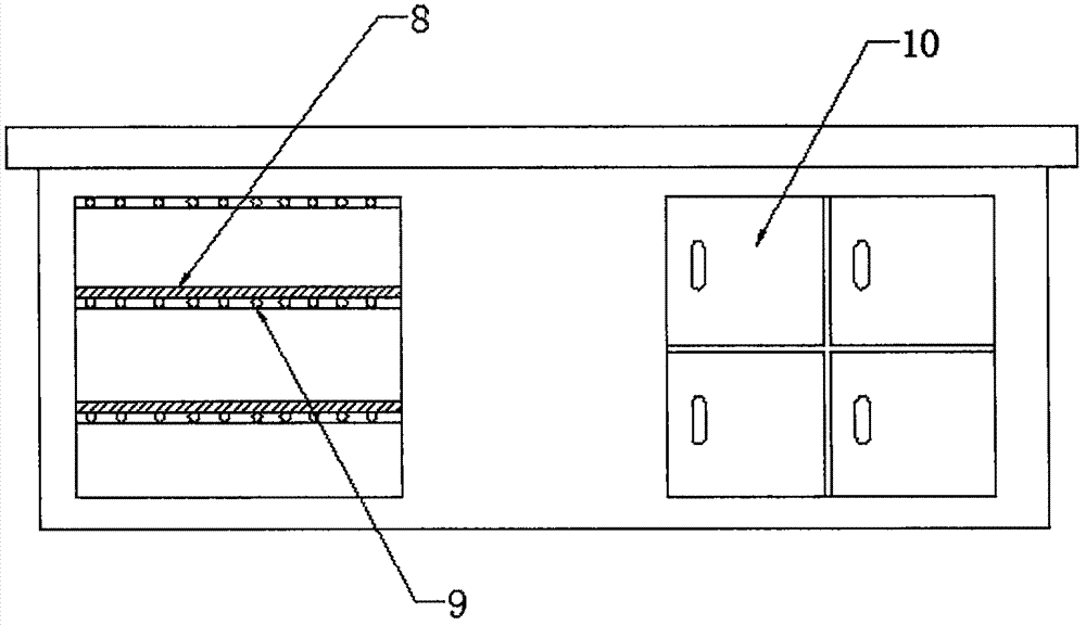 一種醫(yī)學(xué)檢驗(yàn)用多功能操作臺(tái)的制作方法與工藝