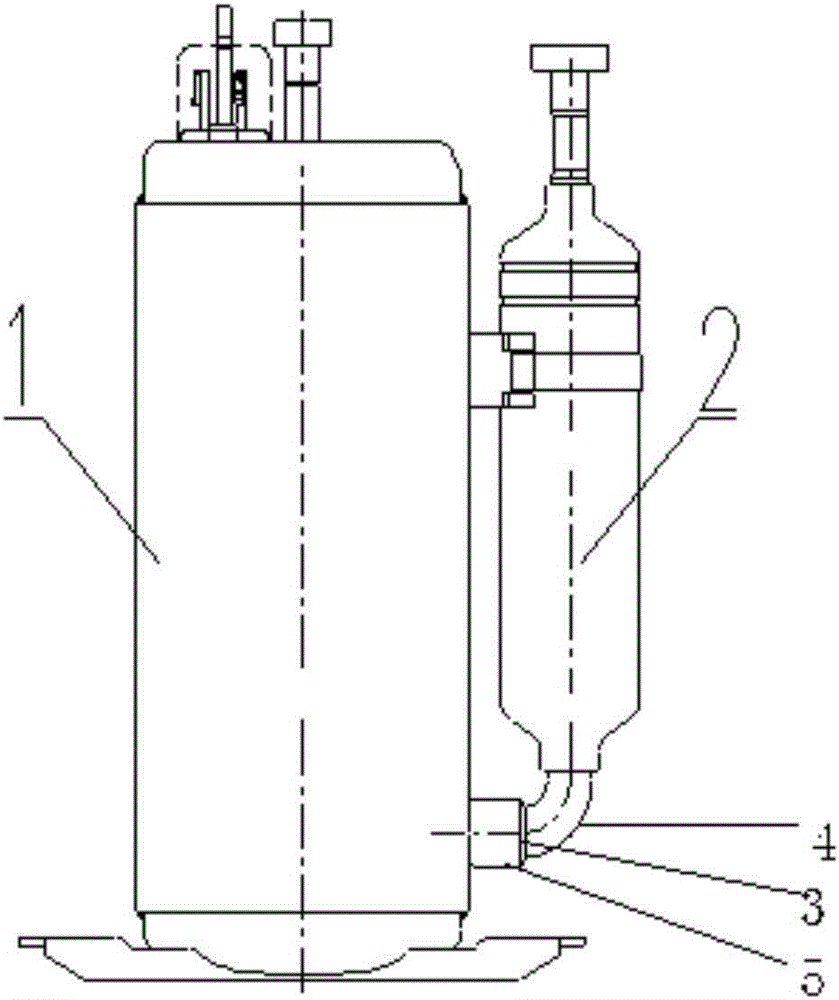 一种用于连接转子压缩机和储液筒的连接方法及连接器与流程