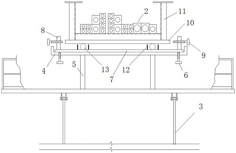 能一次平行敷設(shè)多根高空管道的安裝工具的制作方法與工藝