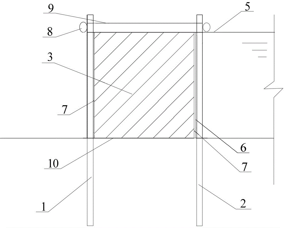 一种浅水域钢管桩夹土围堰结构的制作方法与工艺