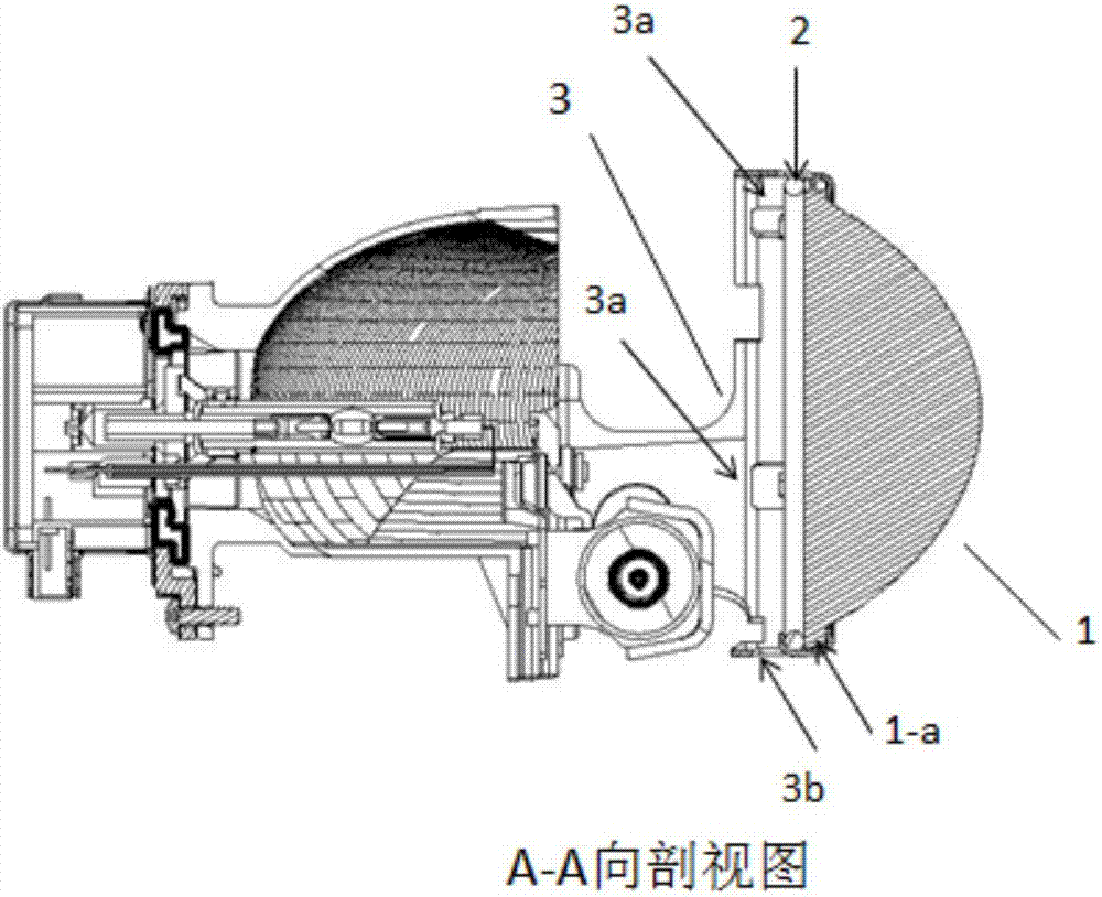 更具体地说,涉及汽车车灯用的光学透镜的安装结构