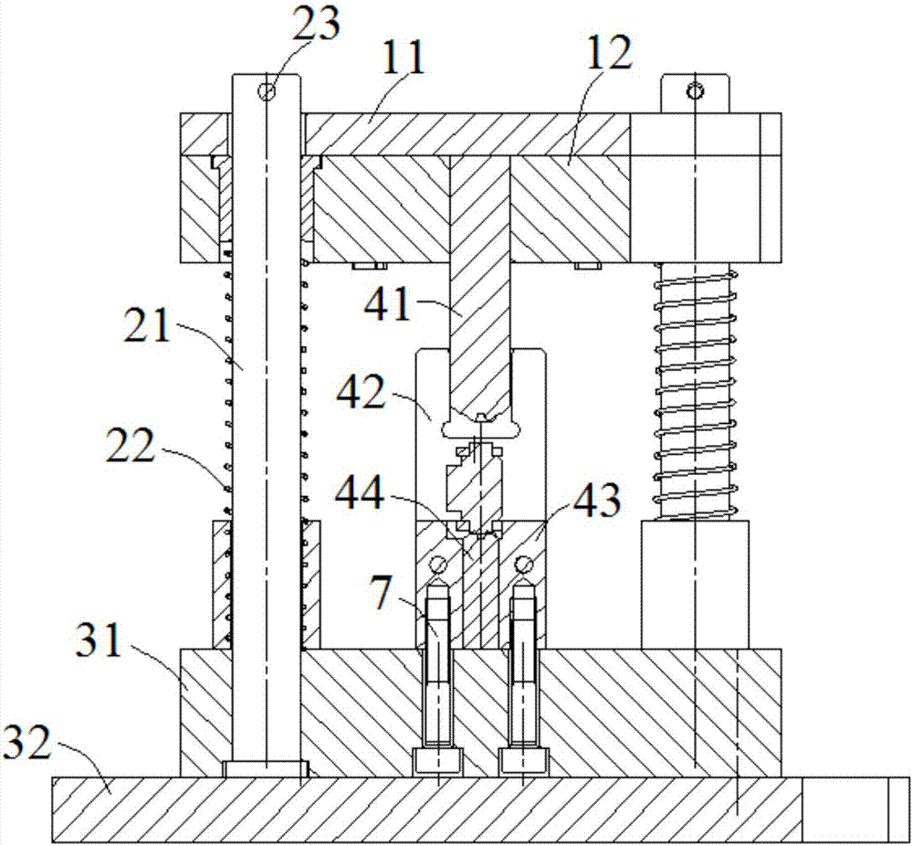 一种脱扣器錾开铆接夹具的制造方法与工艺