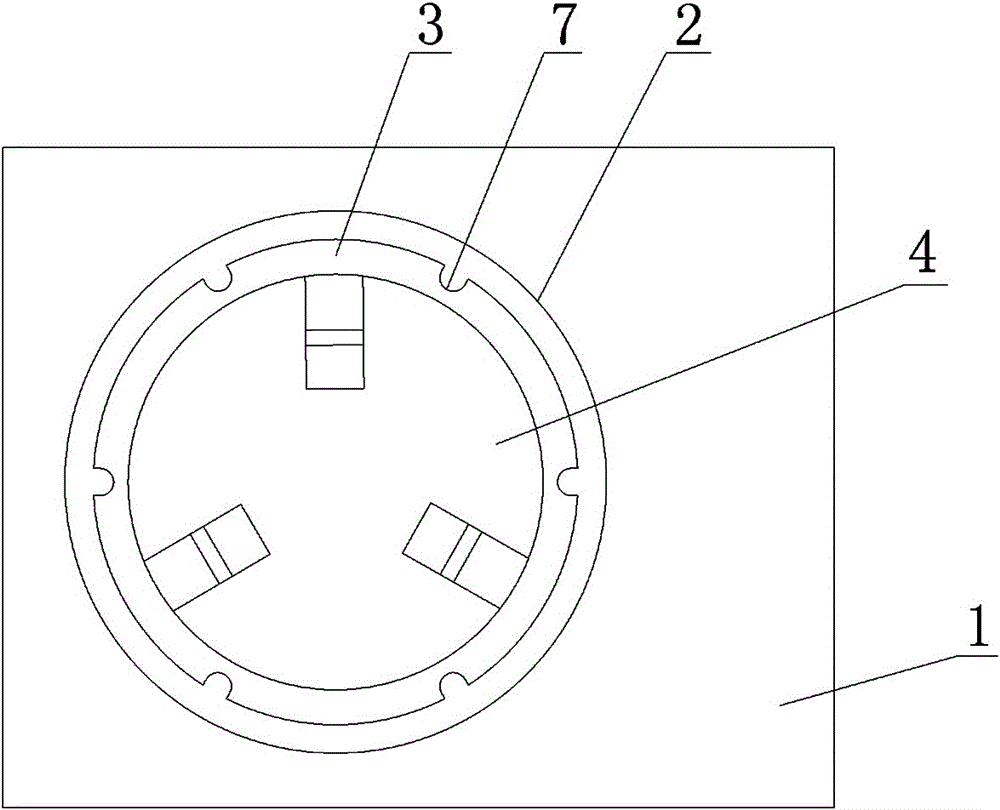 一种法兰盘的钻孔装置的制作方法