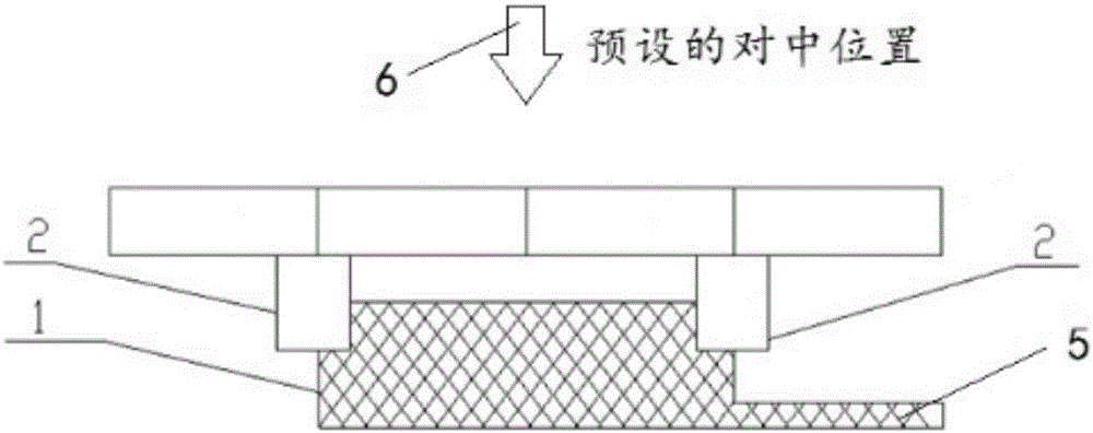 一種用于對中的檢測裝置及使用其的調(diào)節(jié)裝置的制作方法