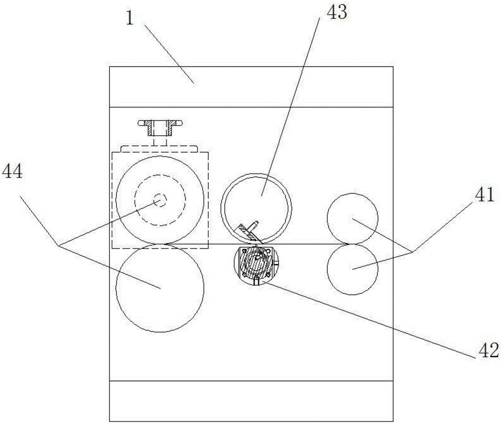 一种无纺布折叠机的制作方法与工艺