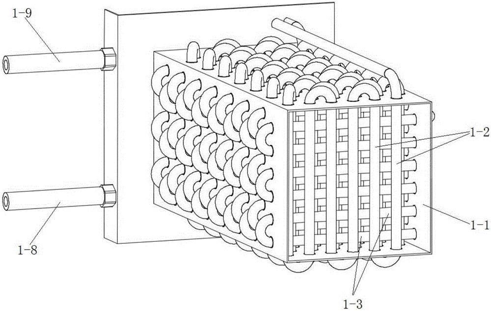 一种交叉式多循环管式加热装置及应用其的热水锅炉的制作方法