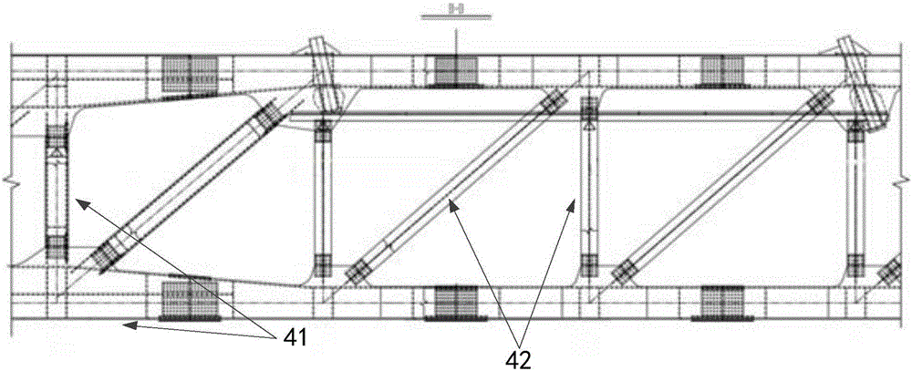 一种桁架梁桥的辅助施工平台的制作方法