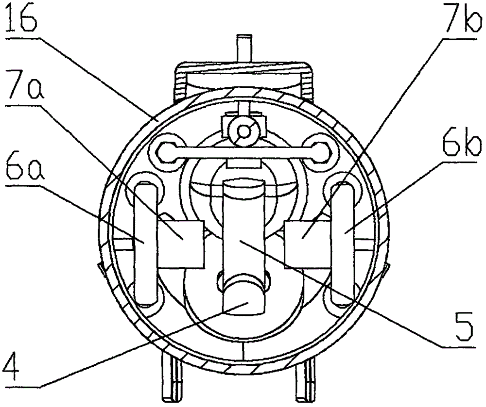 一種水中玩具的驅(qū)動和轉(zhuǎn)向裝置的制作方法