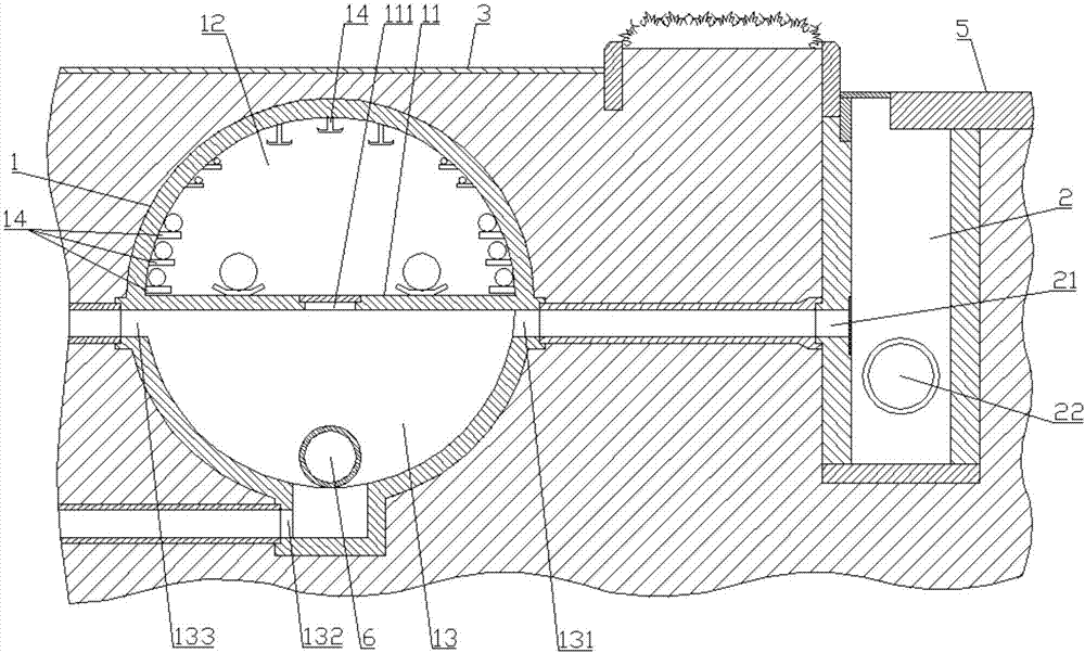 利用人行道地下空间建造的穹顶式管廊的制作方法