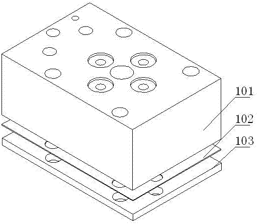 一种具有独立底板结构的发动机气缸盖的制作方法