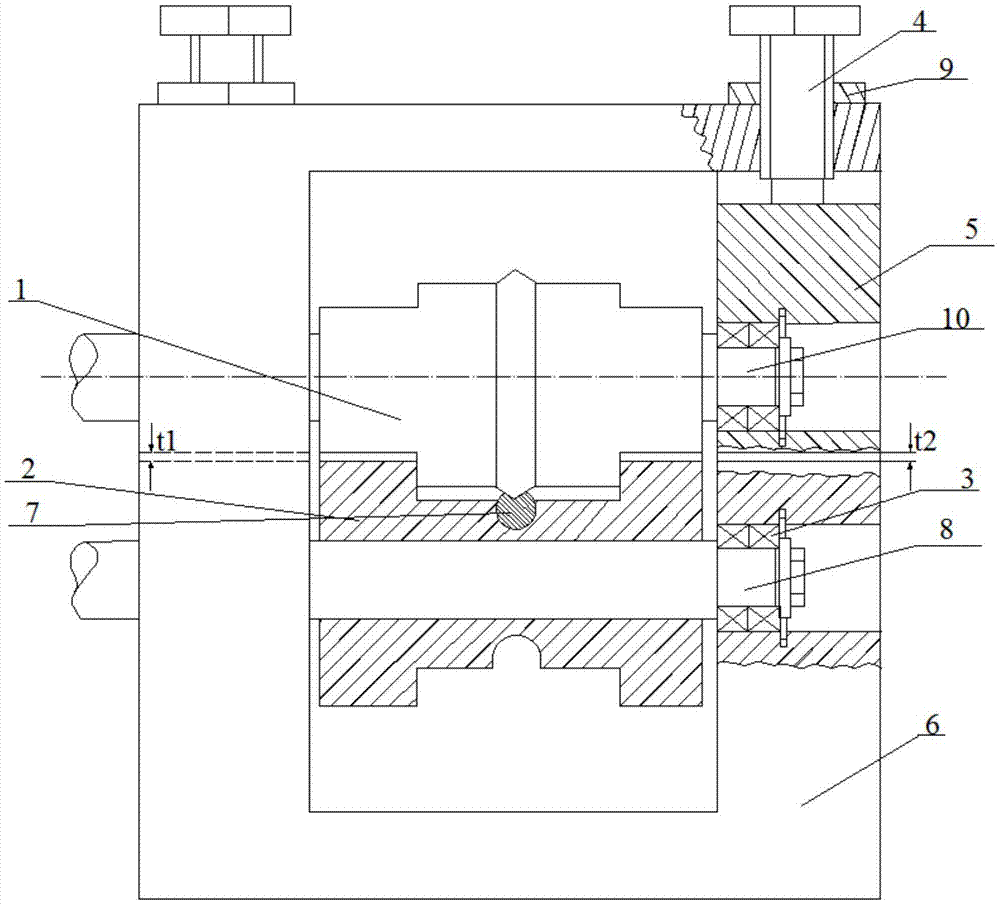 一种生产摇架支杆V型槽的冷挤压开槽设备的制作方法