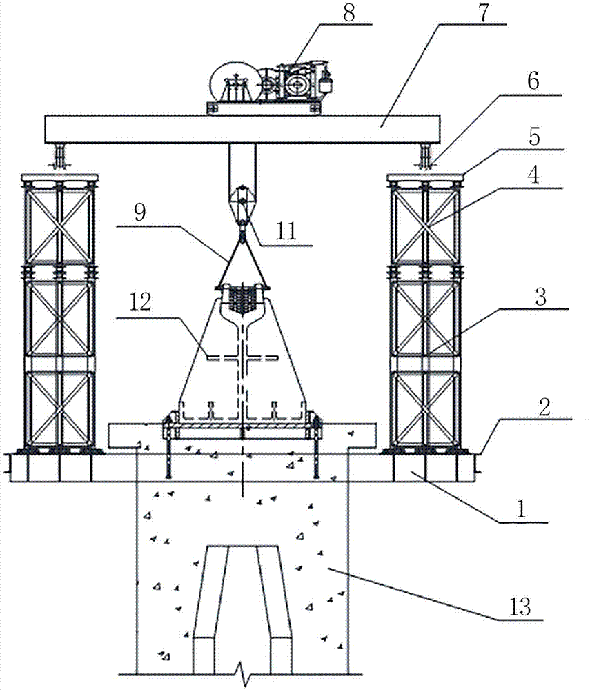 一种悬索桥塔塔顶主索鞍吊装装置及施工方法与流程