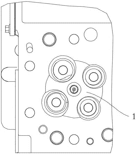 一种天然气发动机用上凸弧形底板气缸盖结构的制作方法