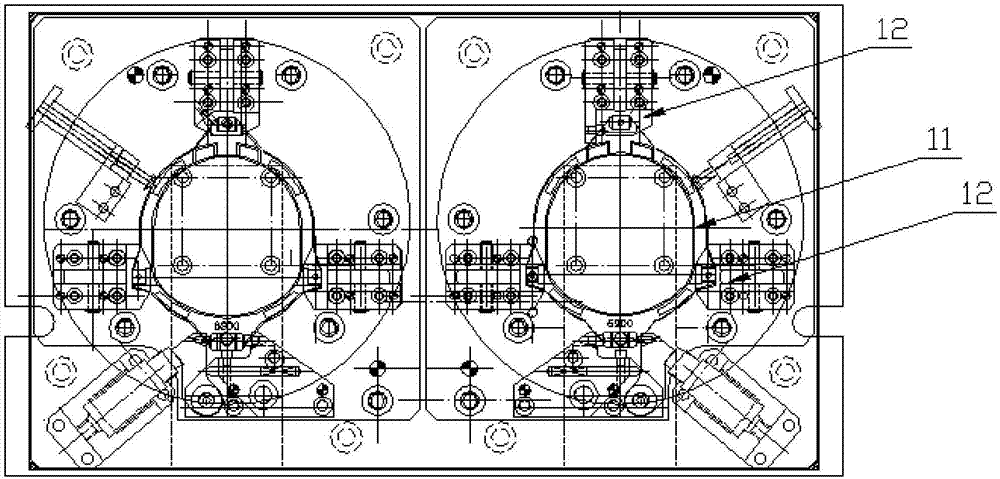 一种同步压紧夹具的制作方法