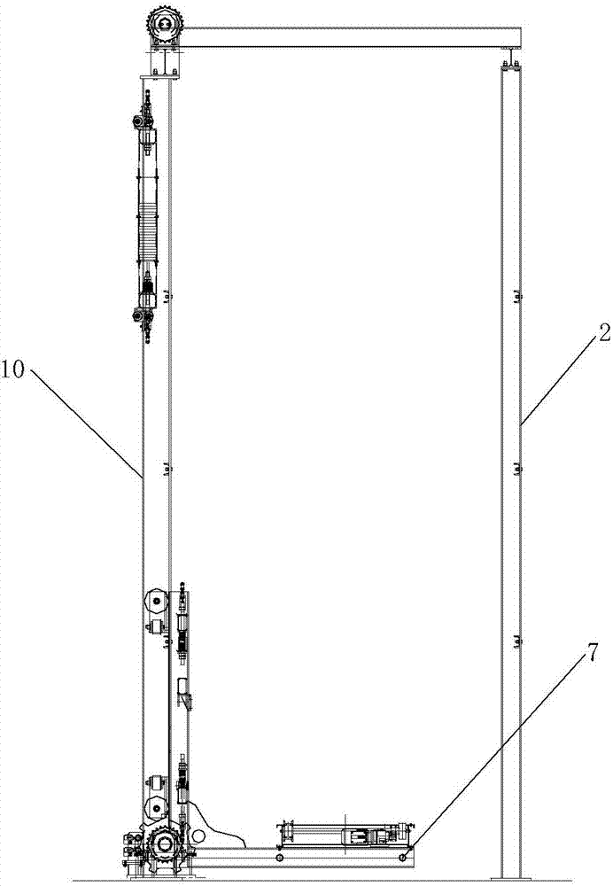 一种单驱动双链条传动的四柱升降机的制作方法