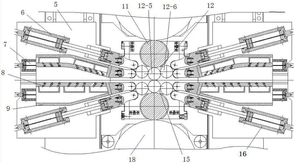 本实用新型属于冶金设备领域,具体涉及一种新型的十八辊轧机结构.