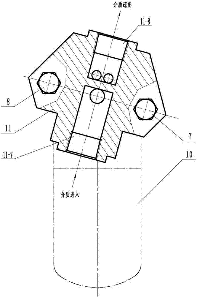 一种用于外置过滤器管道的疏水阀万向连接器的制作方法