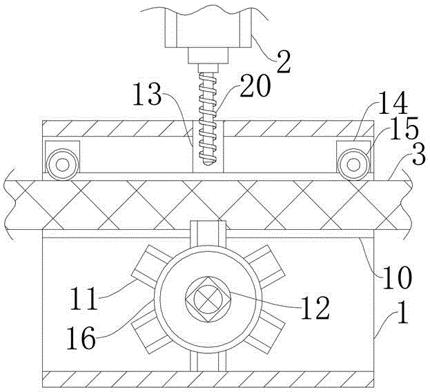 一种数控中管状冲孔模具的制作方法