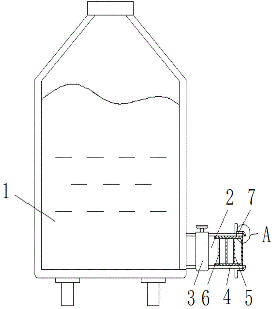 一种具有过滤功能的冷却塔用出水管道的制作方法