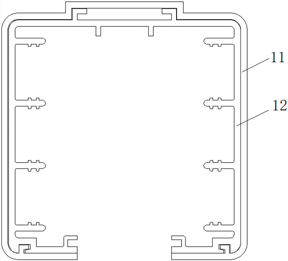 一种防变形的轨道母线壳体护板结构的制作方法
