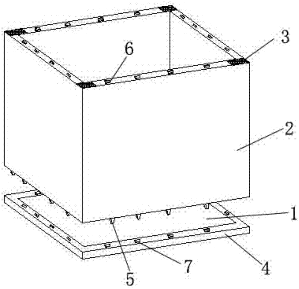 一种可层叠组装的围板箱的制作方法