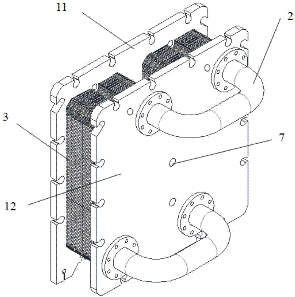 一种具有外部连通通道的组合式板式换热器的制作方法