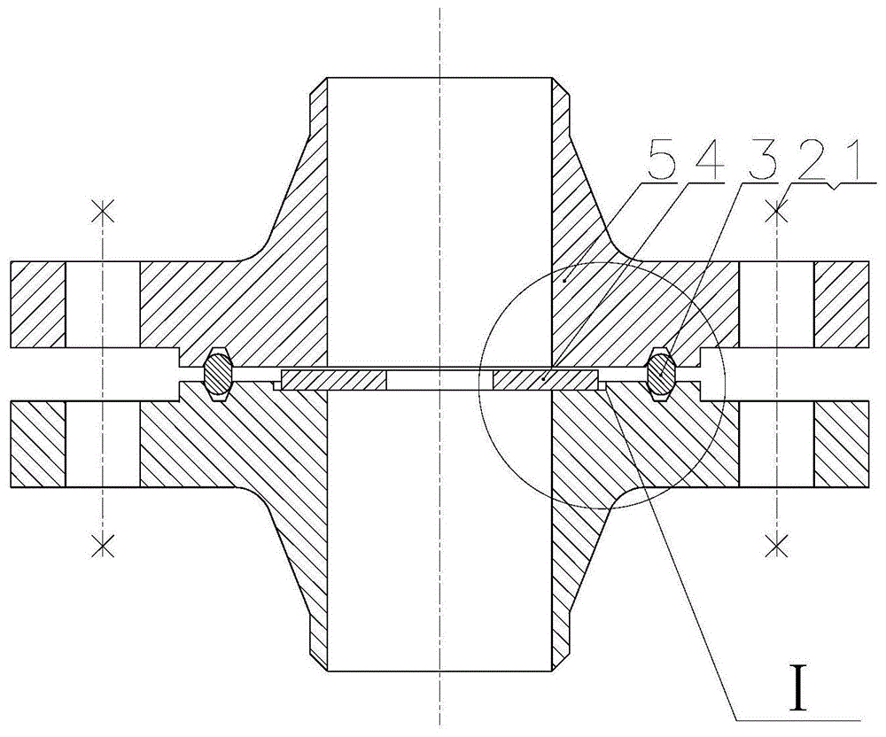 一种夹持限流孔板的环槽面法兰结构的制作方法