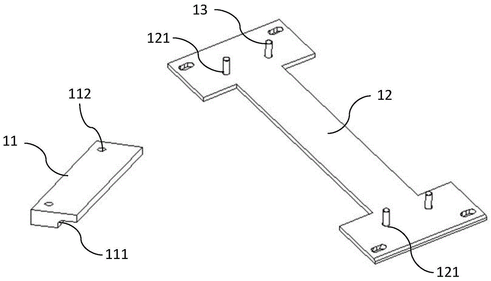 机柜安装构件及机柜的制作方法