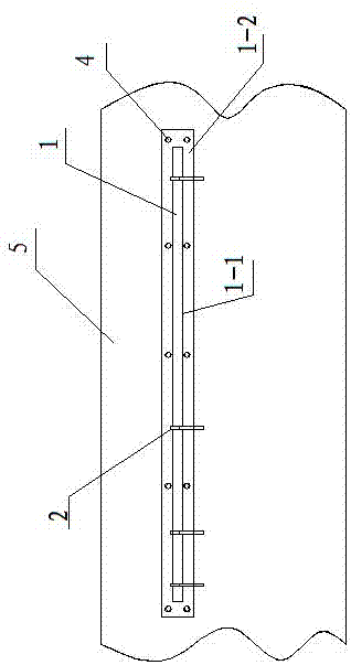 适用于电厂车间的绝缘梯放置架的制作方法