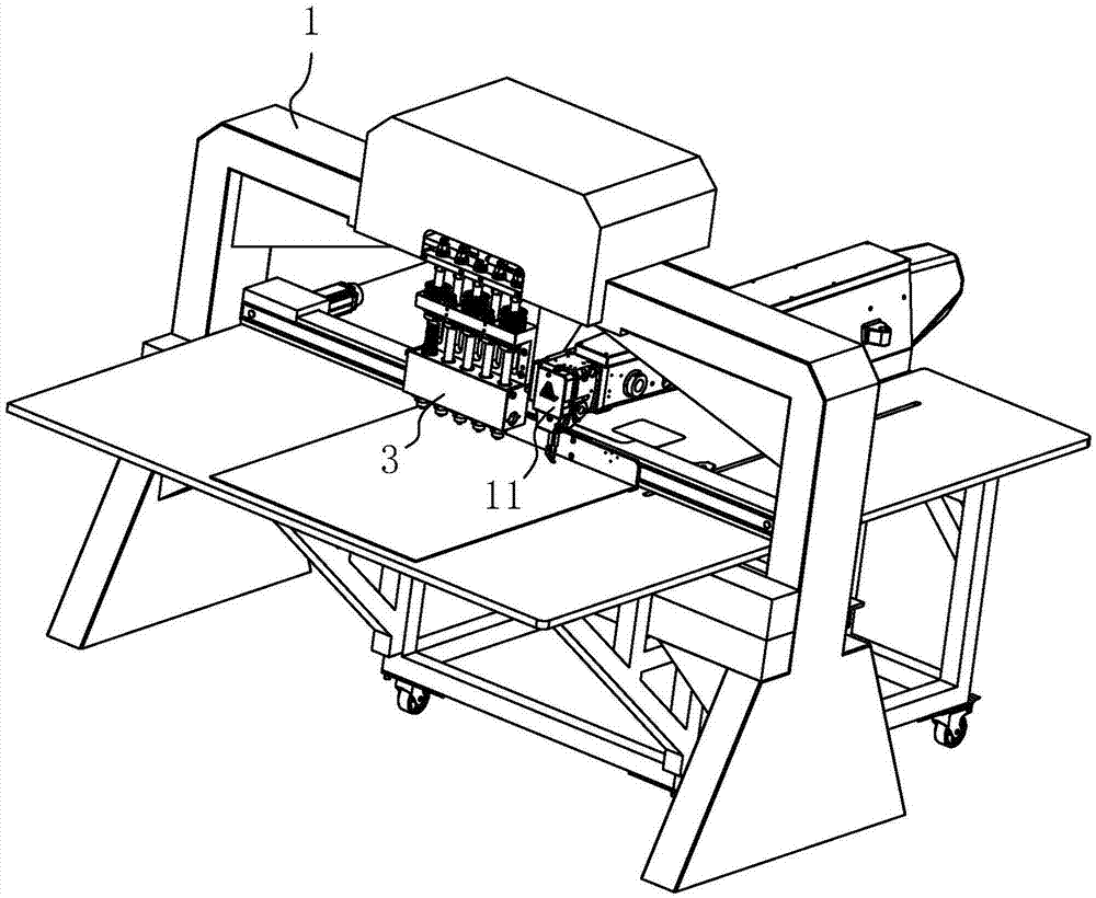 多功能缝纫机及其冲孔机构的制作方法