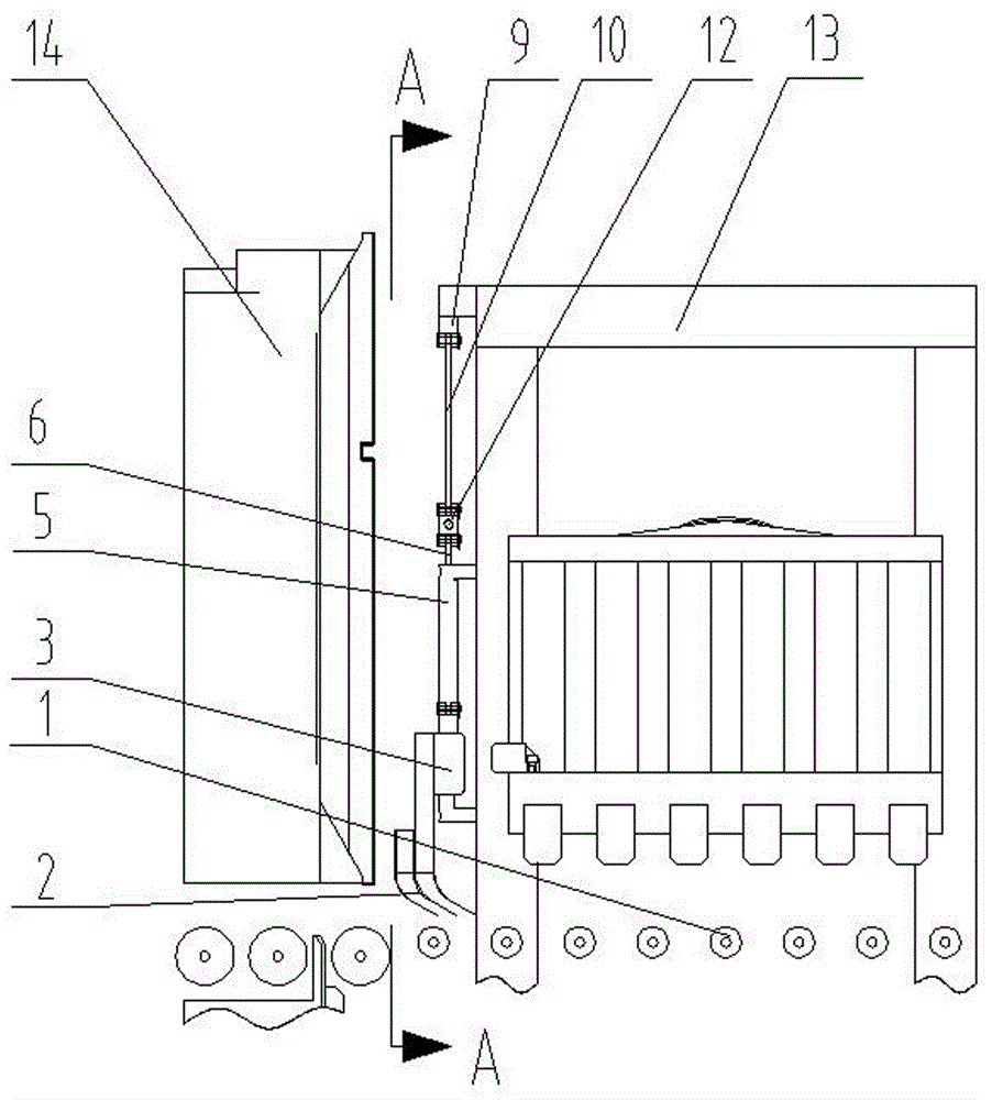 一种玻璃钢化机组中的加热炉和平风栅机构间的导流装置的制作方法