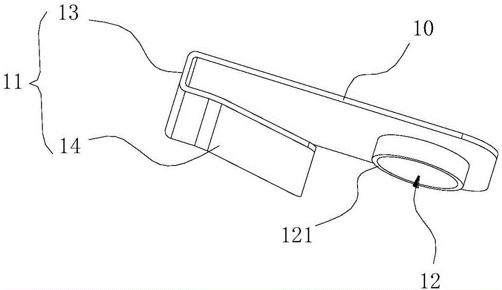 一种用于相邻D型包装箱板连接的金属件的制作方法