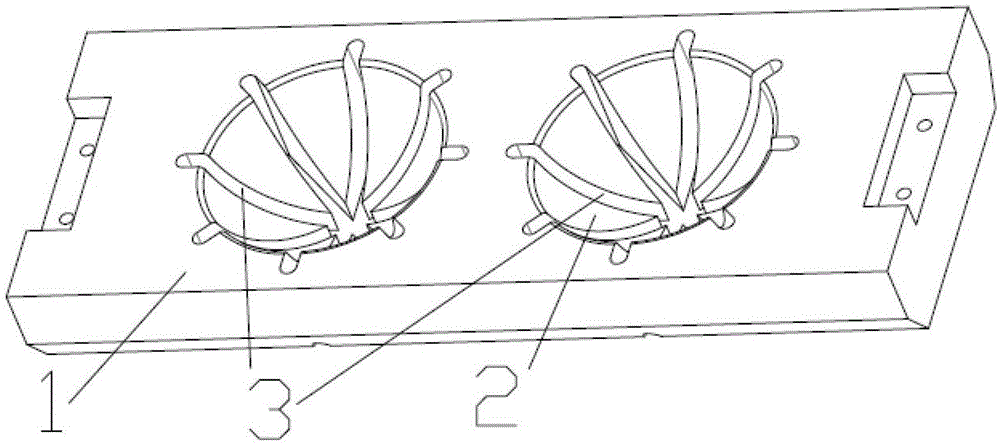一种用于切割三角形桃丁的切刀装置的制作方法