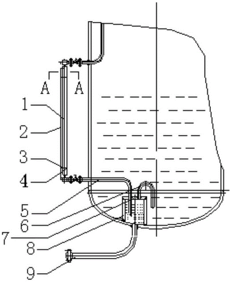 一种用于低压立式油气分离器的带防光板的液位计结构的制作方法