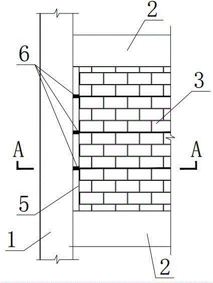 一种防止平面外倒塌的填充墙的制作方法