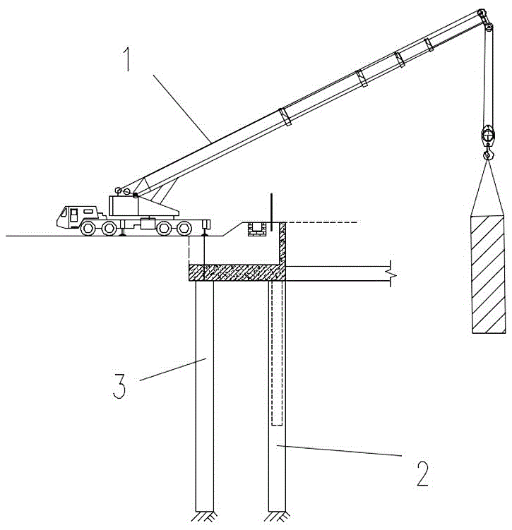一种在双排支护桩体系深基坑边进行吊装的施工方法与流程