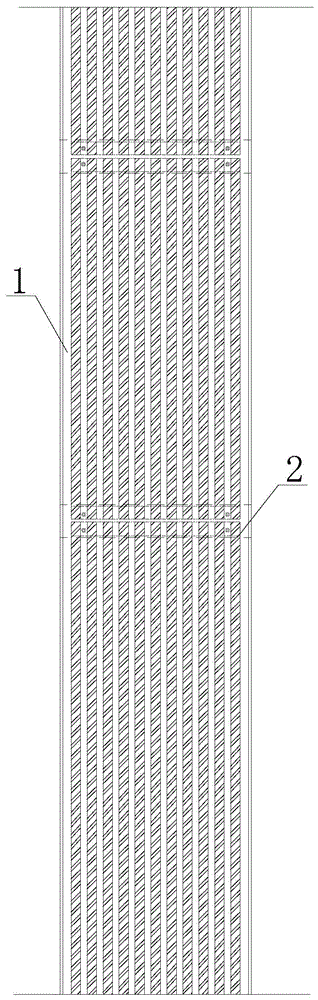 一种竖向通高格栅的制作方法