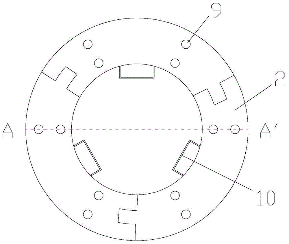 一种具有瓣式拼接底座的高度可调井盖的制作方法