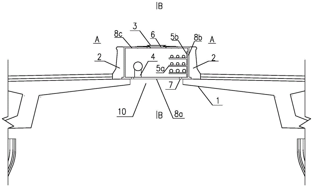 一种桥梁中央分隔带上的小型综合管廊装置的制作方法