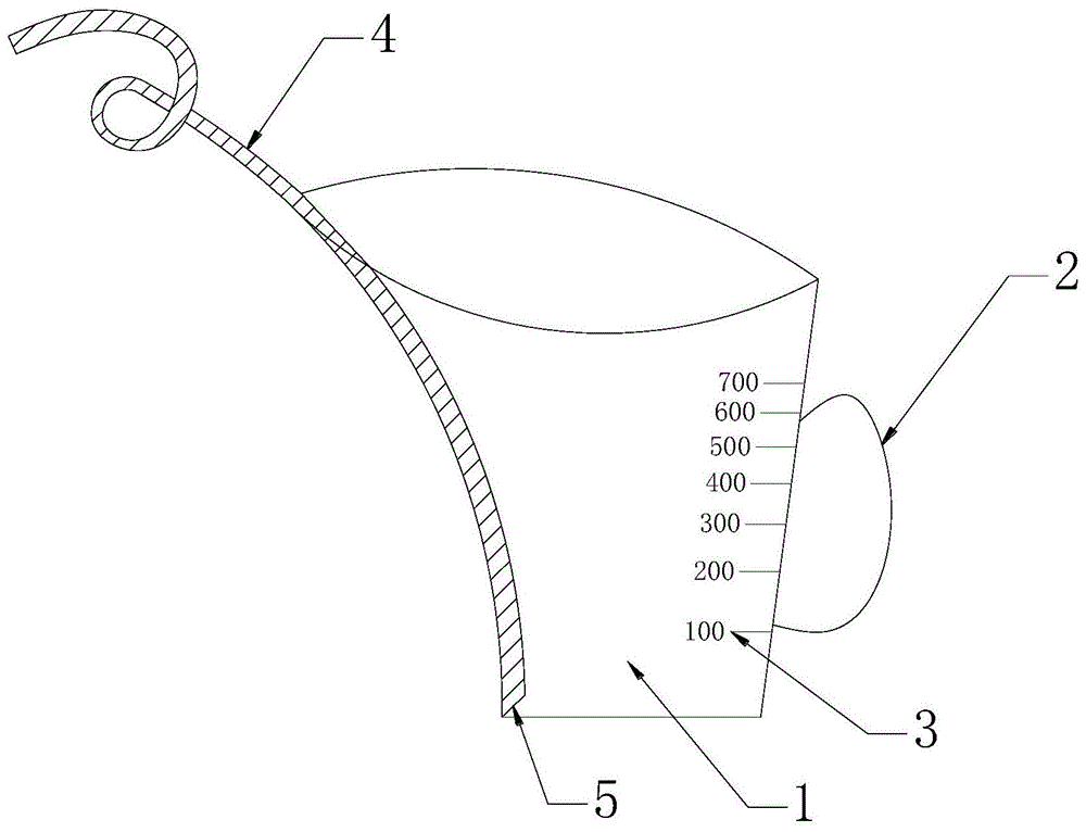 一种卧床患者用量水杯的制作方法