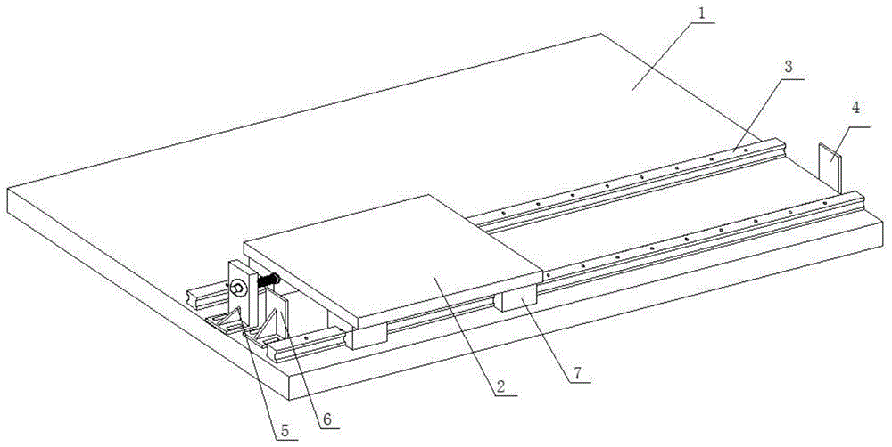 一种用于PVCD沉积车床的基管防变形装置的制作方法