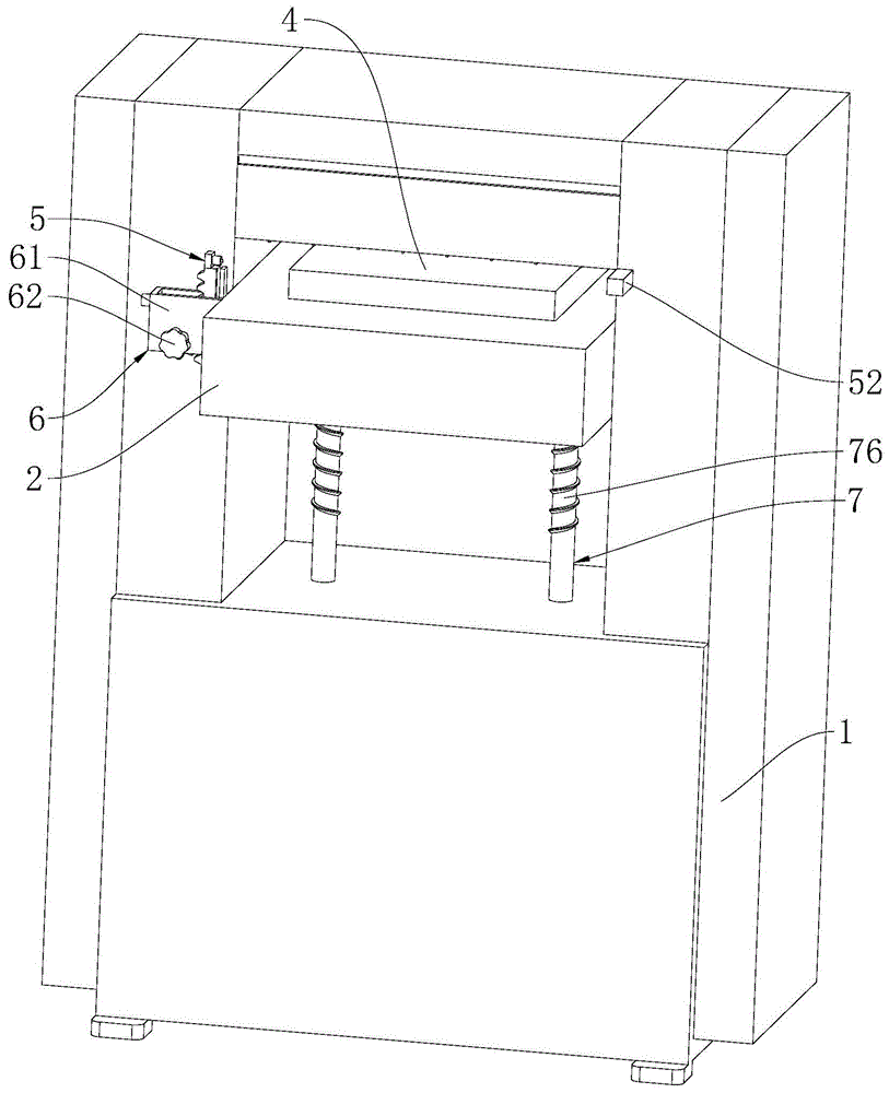 一种木材加工用高效压刨机的制作方法