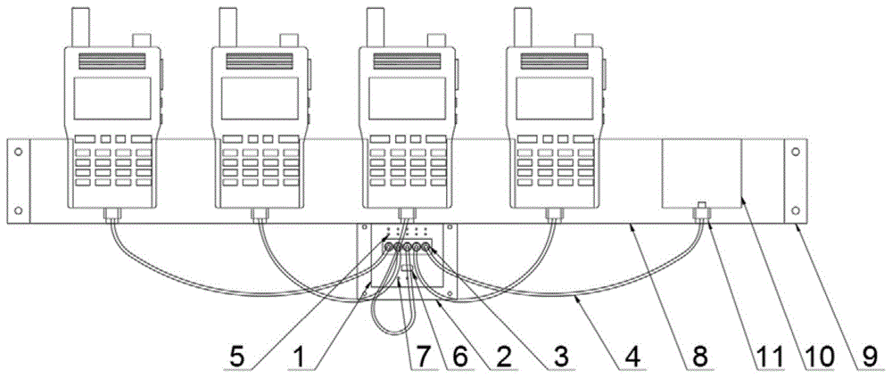 一种固定式多接头呼叫机电源充电装置的制作方法
