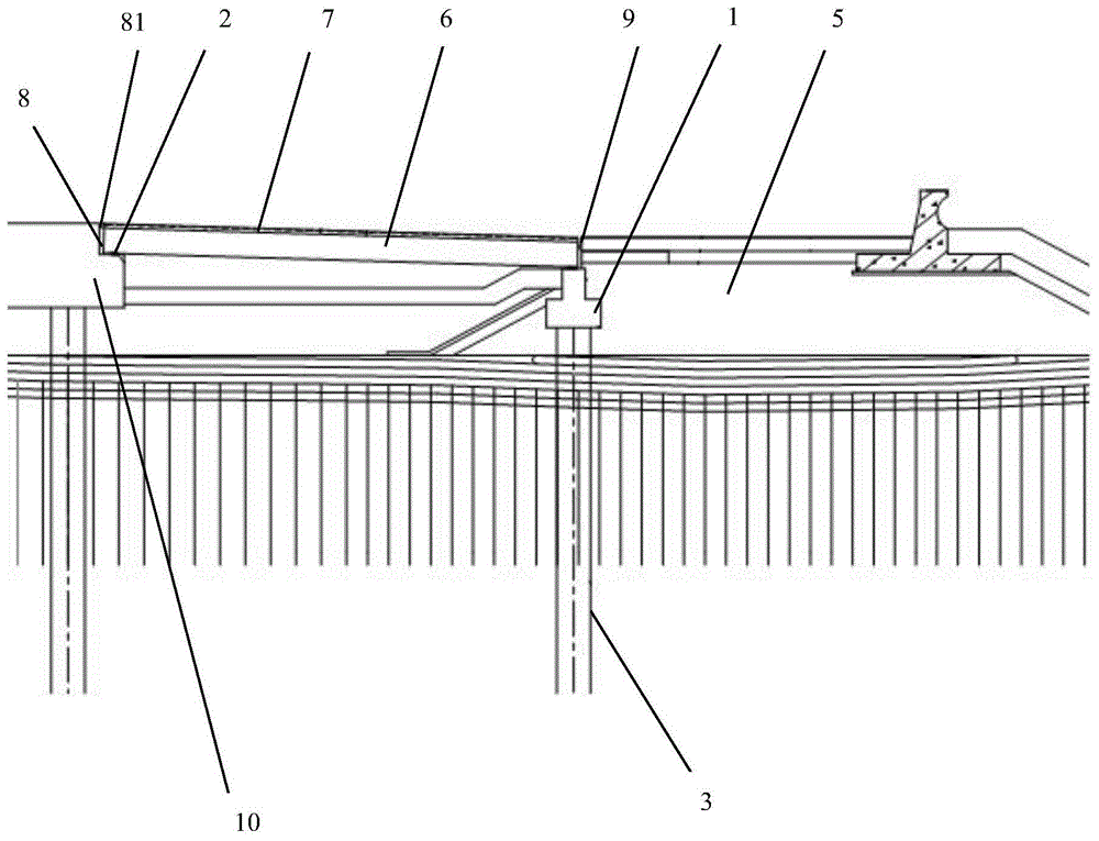 一种用于斜坡堤与桶式基础堤交界点的衔接结构的制作方法