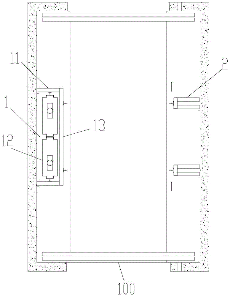 一种四导轨电梯井结构的制作方法