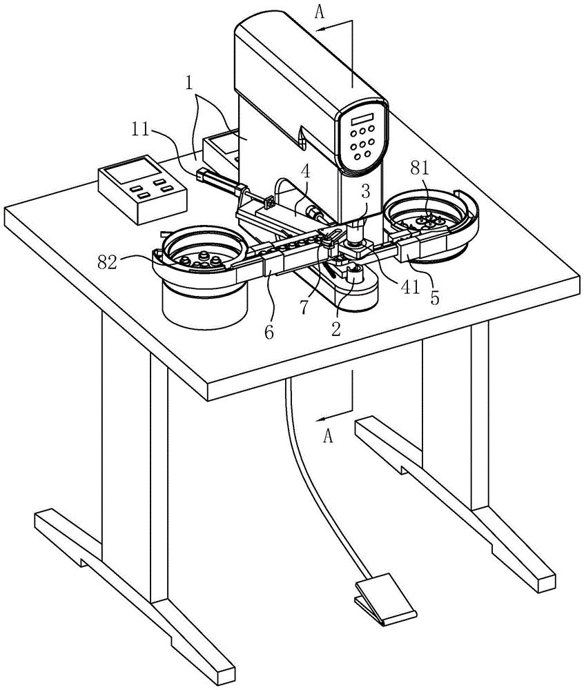 一种自动钉扣机的制作方法