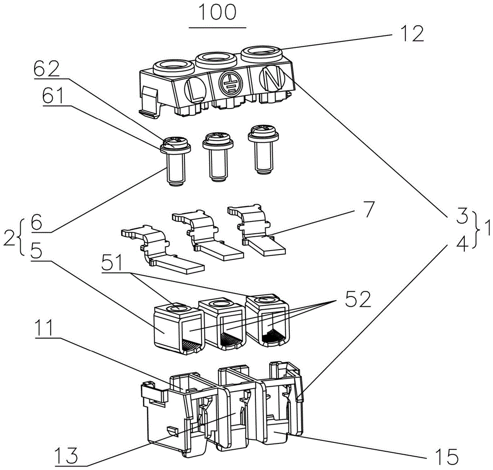 一种接线连接器及插座的制作方法